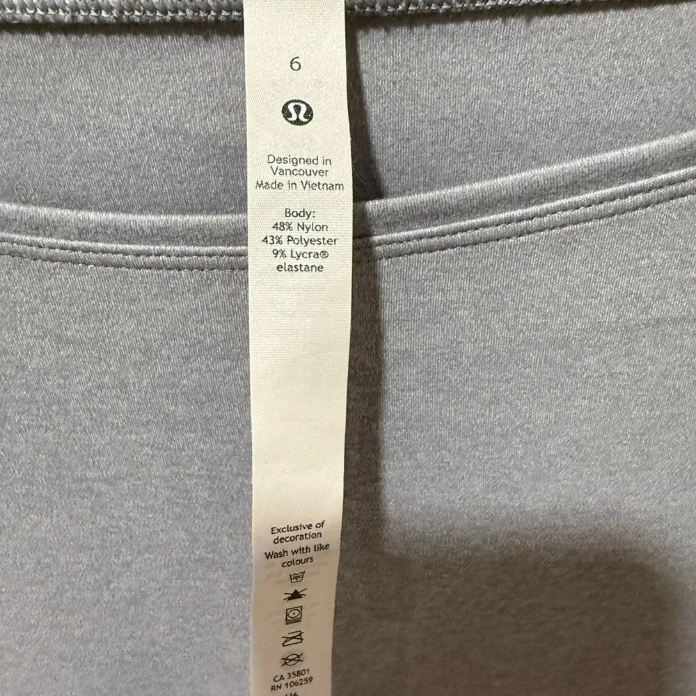 Women’s lululemon dolman style Top - Picture 2 of 3